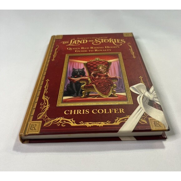 Adventures from the Land of Stories: Queen Red Riding Hoods Guide to Royalty - Picture 4 of 10